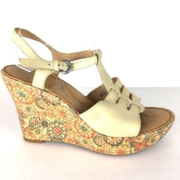 BORN womens 10 black leather floral slip-on small wedge platform sandals shoes BORN womens 10 black leather floral slip-on small wedge platform sandals shoes